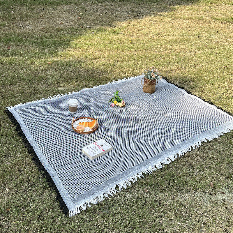 Oversized Sand-Resistant Picnic Blanket